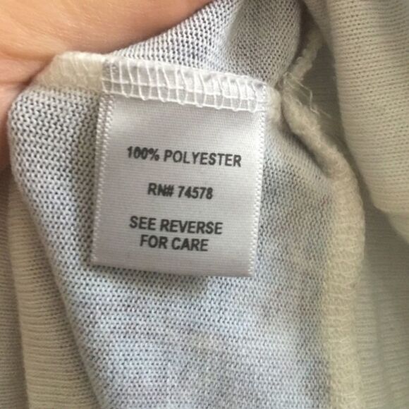 🎉1 day sale 🎉Cache Top🎀 - Picture 4 of 6